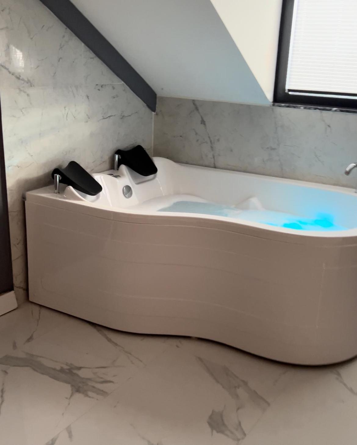 Bala Hotel Istanbul Bagian luar foto